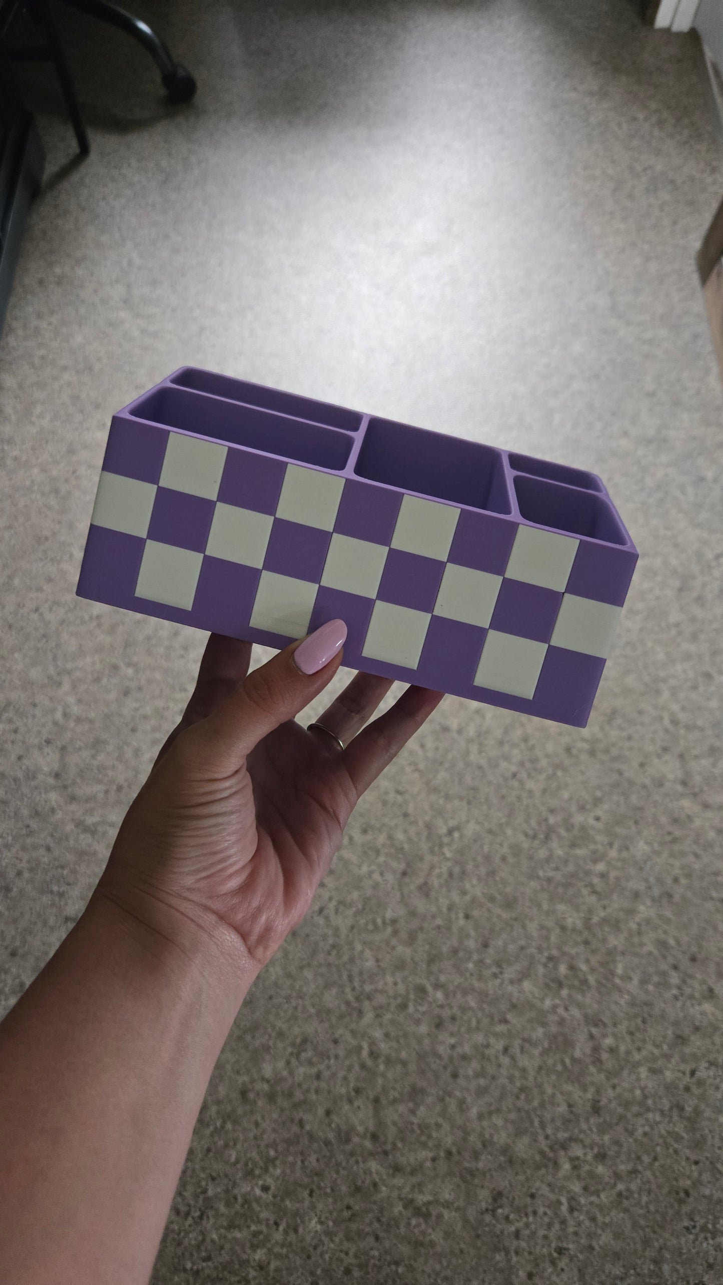 Checkered desk organizer